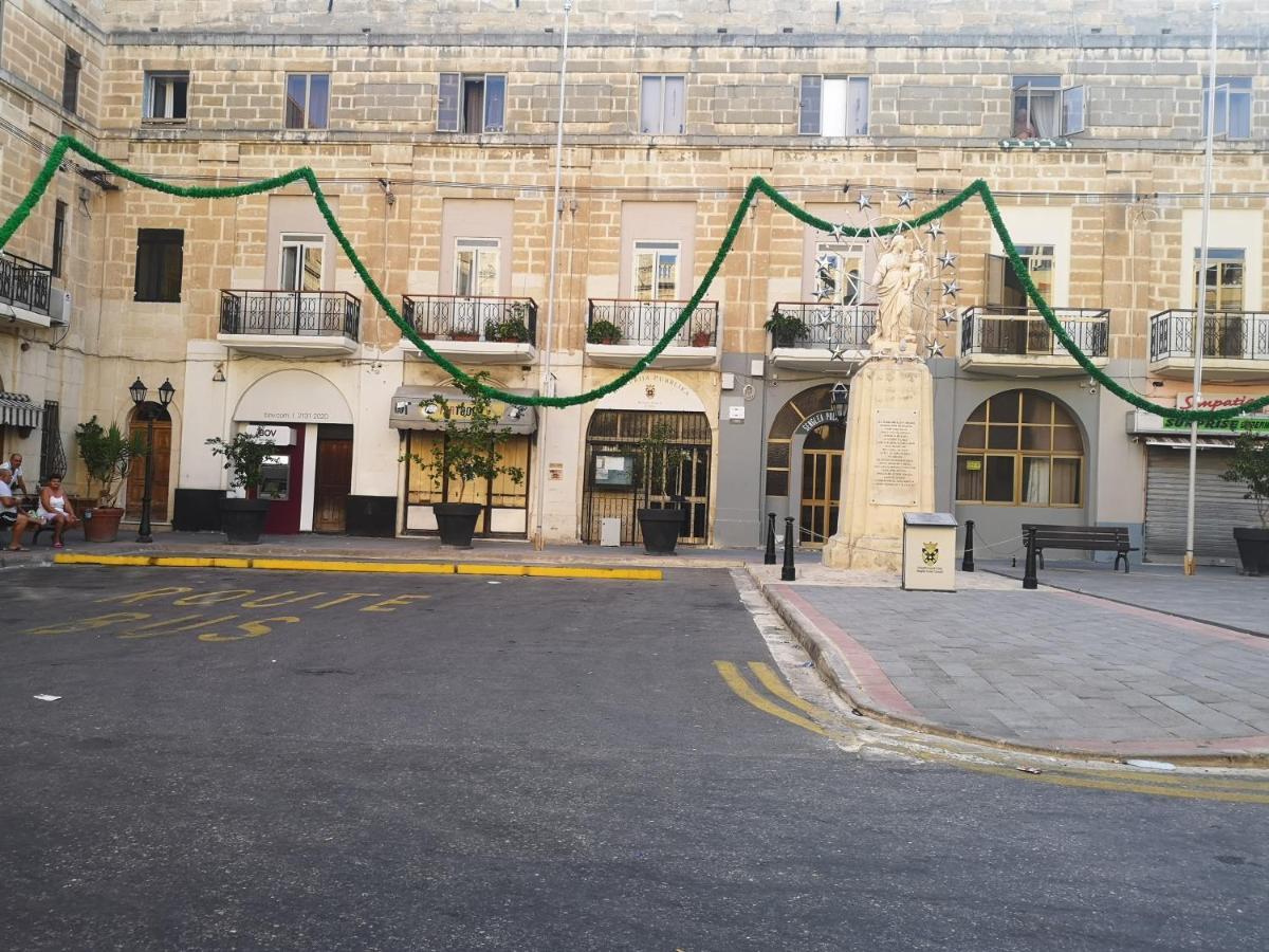 Two Gate Town House Dom wakacyjny